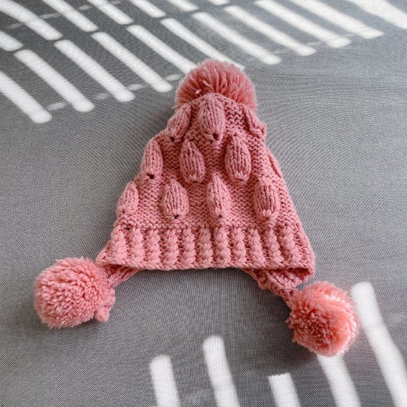 9/10 new hats - Picture 1 of 3